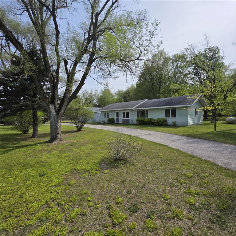 7274 N Oceana Drive, Hart, MI 49420