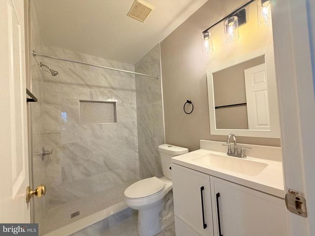 4805 COWSLIP CT, Oxon Hill, MD 20745