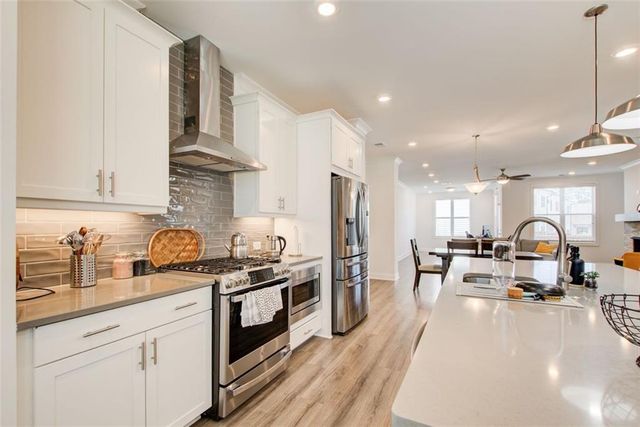 1263 HARVEST PARK Lane, Suwanee, GA 30024