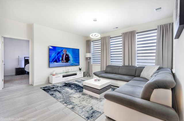 1110 Redtail Court, Woodstock, IL 60098