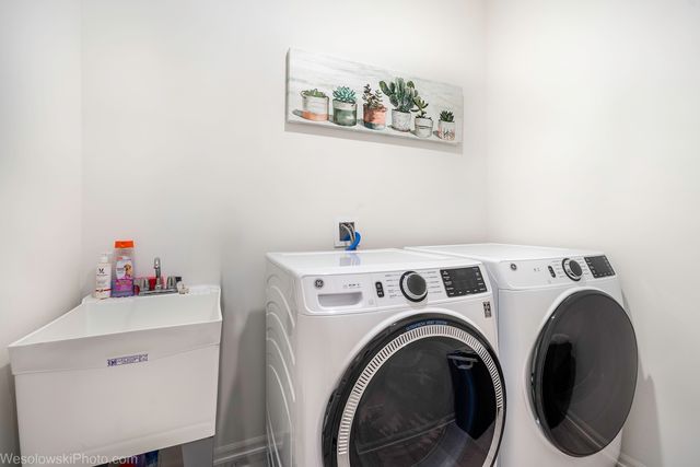 1110 Redtail Court, Woodstock, IL 60098