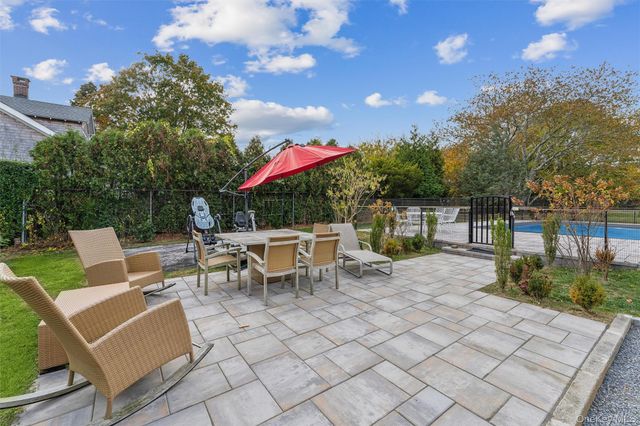 15 S Bay Avenue, Eastport, NY 11941