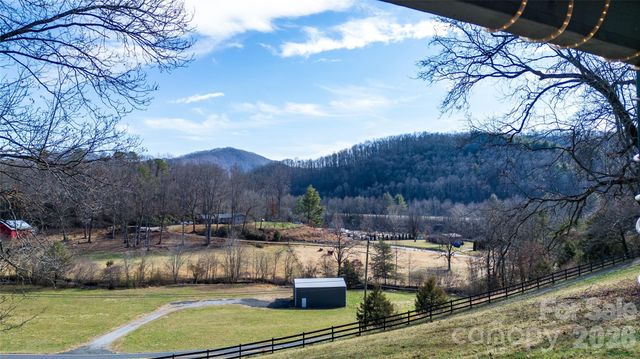 53 Dewees Drive, Sylva, NC 28779