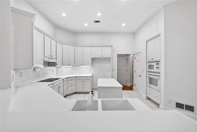 1235 Regency Center Drive SW, Atlanta, GA 30331
