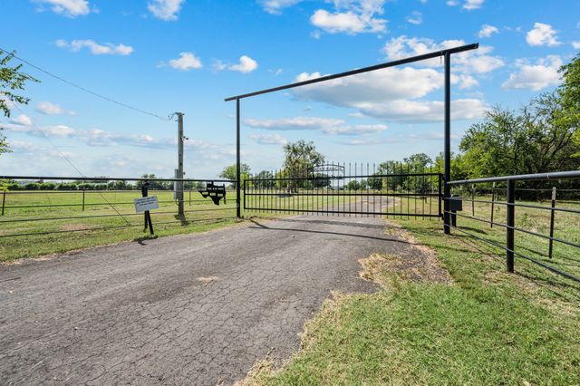 812 VZ COUNTY ROAD 3424, Wills Point, TX 75169