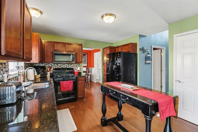 4315 Center Valley Drive, Ann Arbor, MI 48108