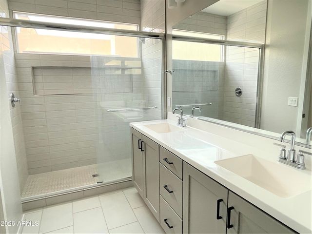 901 S Smith Road 1047, Tempe, AZ 85281