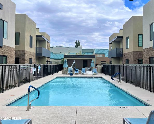 901 S Smith Road 1047, Tempe, AZ 85281