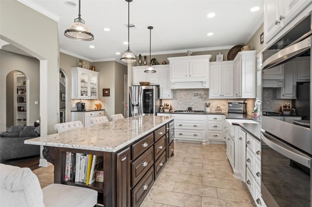 10696 S Lake Mist Lane, Willis, TX 77318