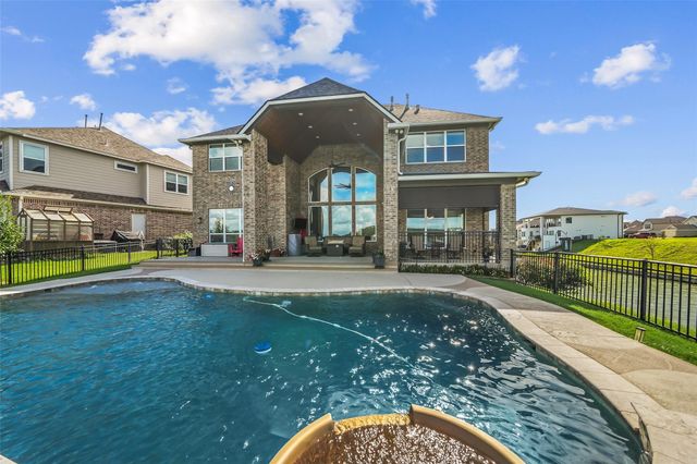 10696 S Lake Mist Lane, Willis, TX 77318