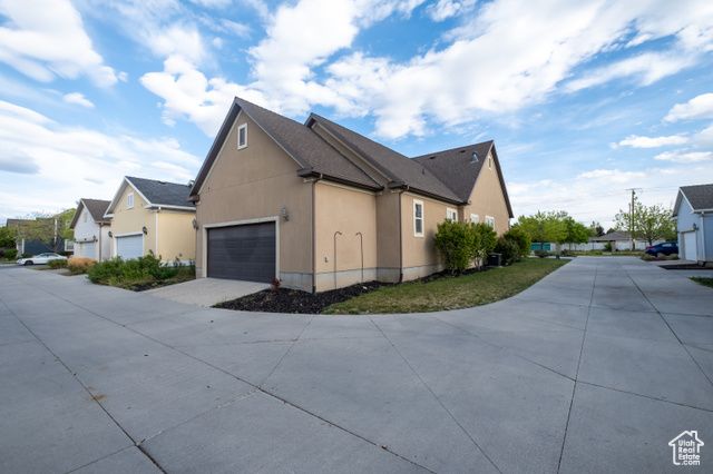 10227 S OQUIRRH LAKE RD, South Jordan, UT 84095