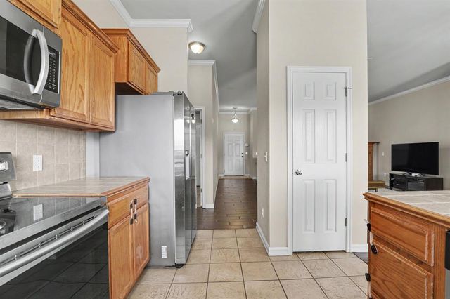8129 Azurewood Drive, Oklahoma City, OK 73135