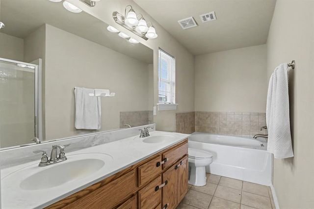 8129 Azurewood Drive, Oklahoma City, OK 73135