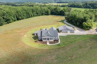 69 Meadows Rd, Hillsboro, TN 37342