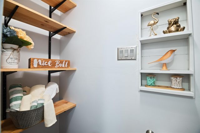 3502 S Vine St, Wichita, KS 67217