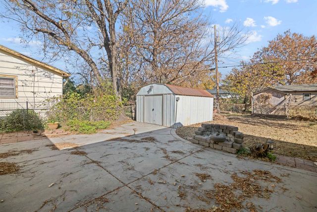 3502 S Vine St, Wichita, KS 67217