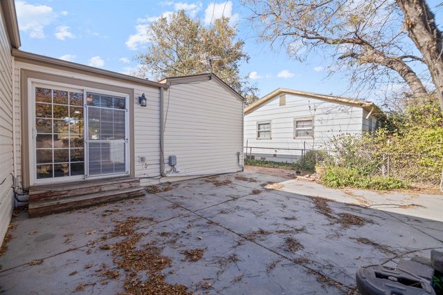 3502 S Vine St, Wichita, KS 67217