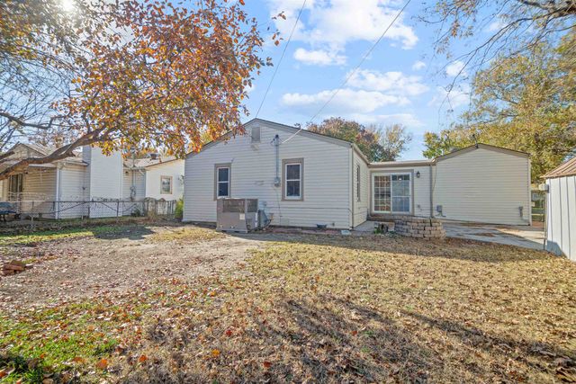 3502 S Vine St, Wichita, KS 67217