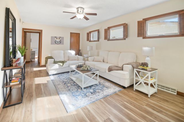 3502 S Vine St, Wichita, KS 67217