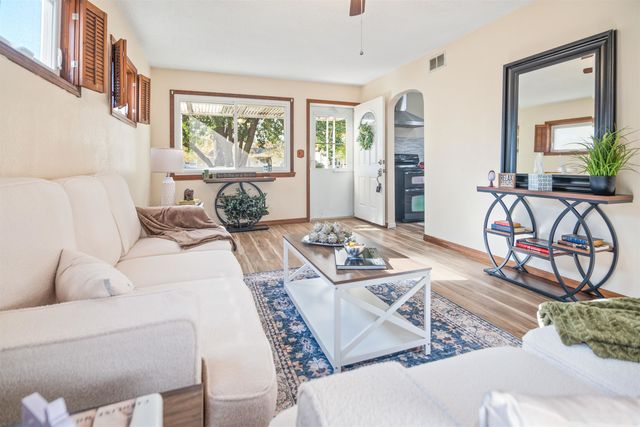 3502 S Vine St, Wichita, KS 67217