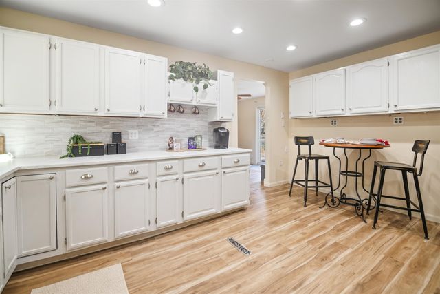 3502 S Vine St, Wichita, KS 67217