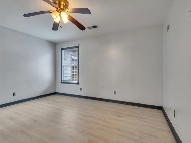 2000 Bob Smith Road, Baytown, TX 77521