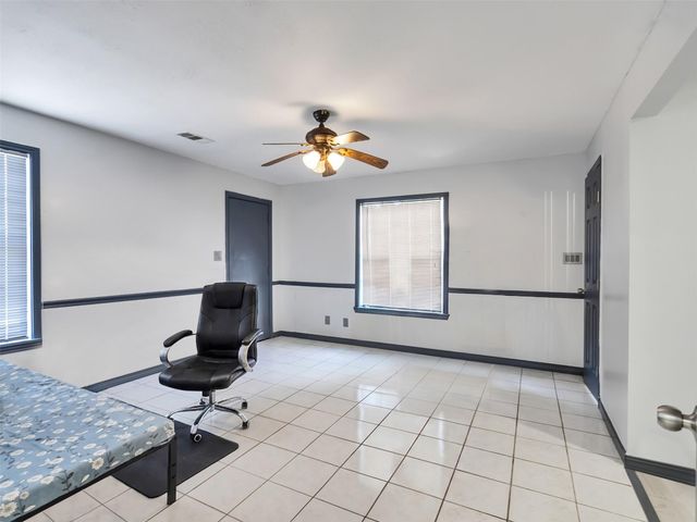 2000 Bob Smith Road, Baytown, TX 77521