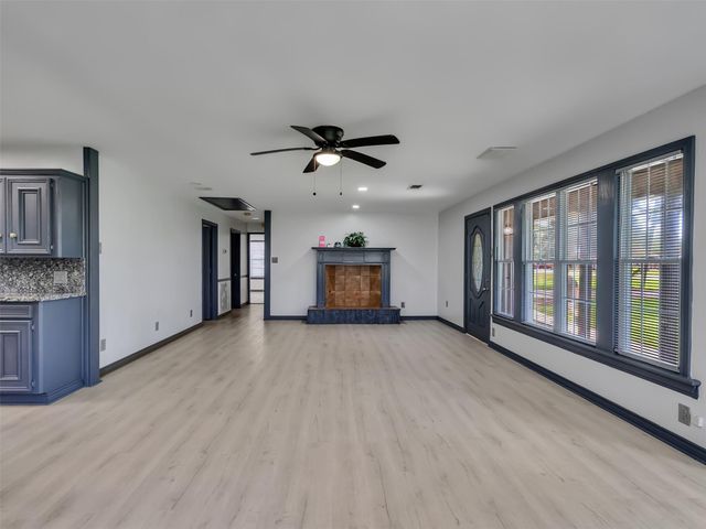 2000 Bob Smith Road, Baytown, TX 77521