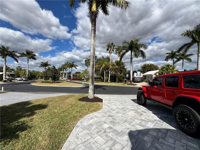 Lot 63 3111 E Riverbend Resort BLVD, Labelle, FL 33935