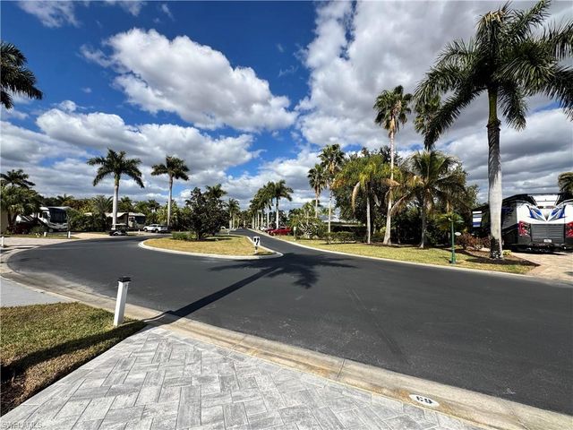 Lot 63 3111 E Riverbend Resort BLVD, Labelle, FL 33935