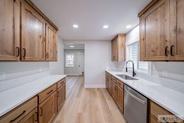 136 W Elm Street, Shelley, ID 83274