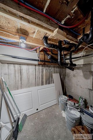 136 W Elm Street, Shelley, ID 83274