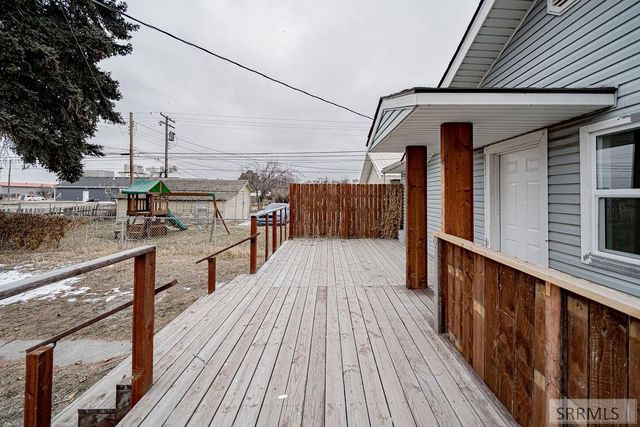 136 W Elm Street, Shelley, ID 83274