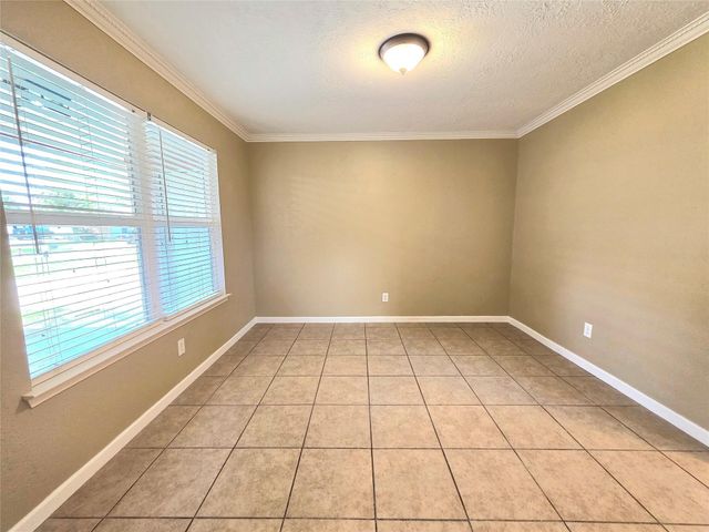 6510 Lynngate Drive, Spring, TX 77373