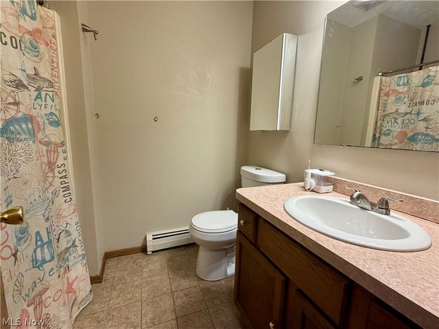 1268 Oxford Drive, Madison, OH 44057