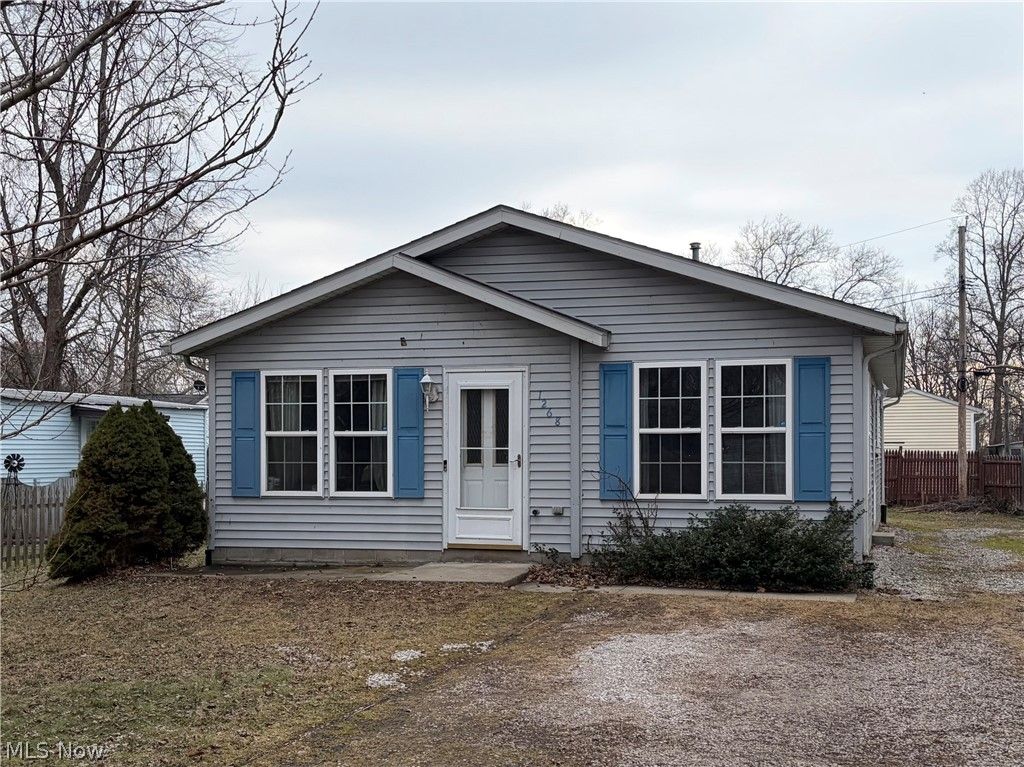 1268 Oxford Drive, Madison, OH 44057