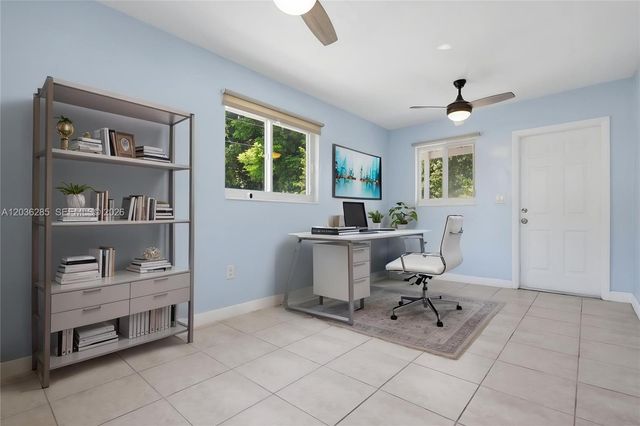 6105 Fletcher St, Hollywood, FL 33023
