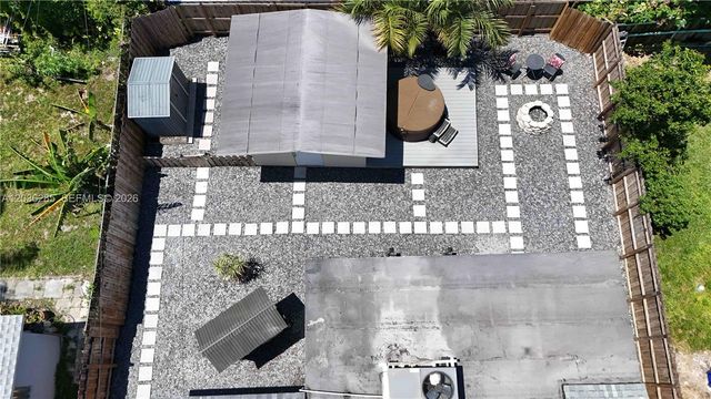 6105 Fletcher St, Hollywood, FL 33023