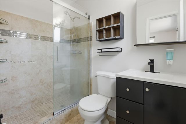 6105 Fletcher St, Hollywood, FL 33023