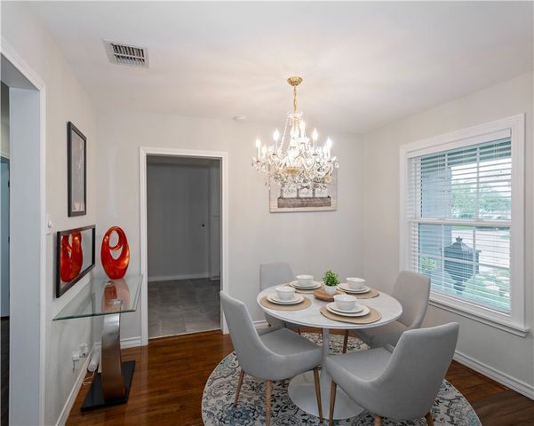 1325 Ray Dr, Corpus Christi, TX 78411