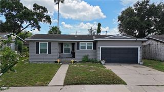 1325 Ray Dr, Corpus Christi, TX 78411