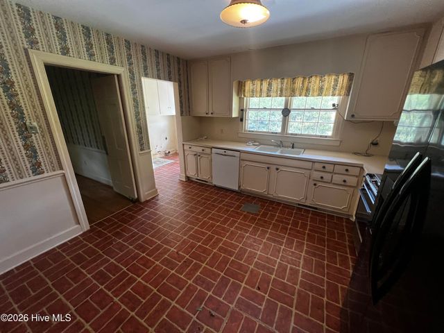 308 Forest Hills Road NW, Wilson, NC 27896