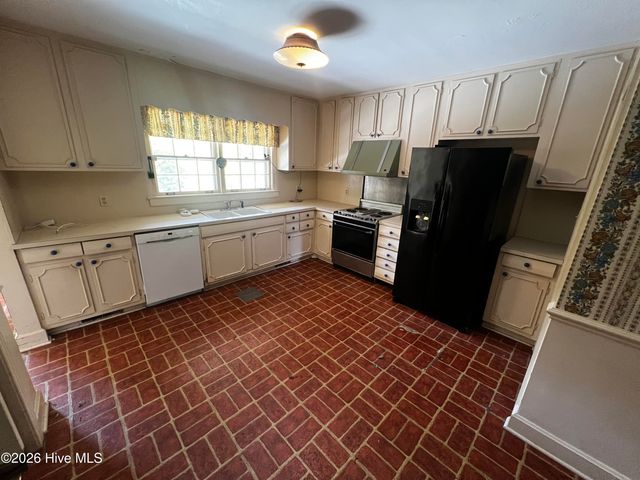 308 Forest Hills Road NW, Wilson, NC 27896