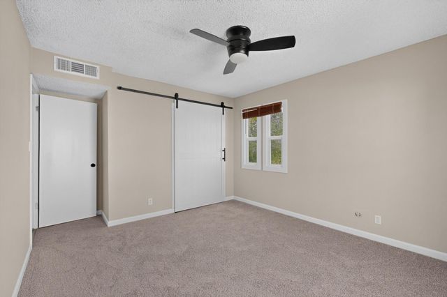 37 Calle Arroyo Seco NW, Albuquerque, NM 87120