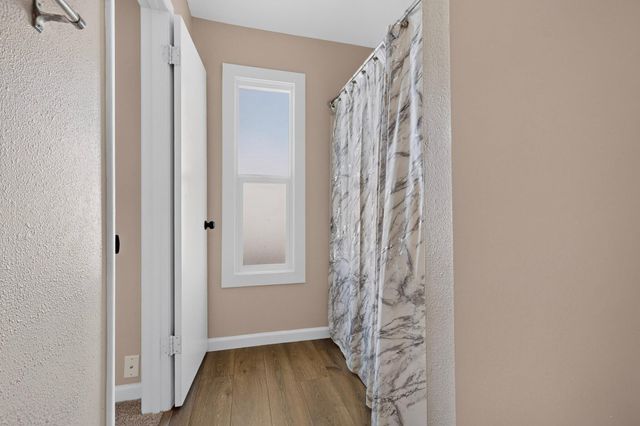 37 Calle Arroyo Seco NW, Albuquerque, NM 87120