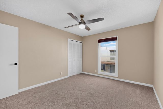 37 Calle Arroyo Seco NW, Albuquerque, NM 87120