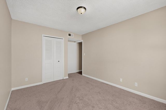 37 Calle Arroyo Seco NW, Albuquerque, NM 87120