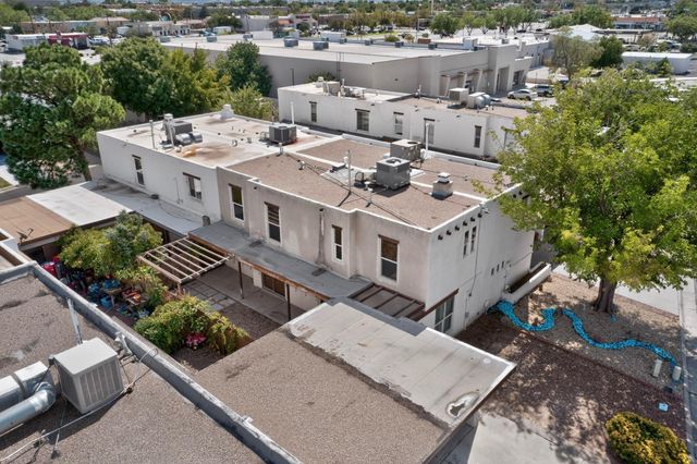 37 Calle Arroyo Seco NW, Albuquerque, NM 87120