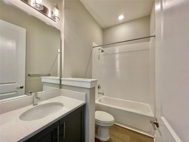 6958 BRIDGMAN STREET, Orlando, FL 32827