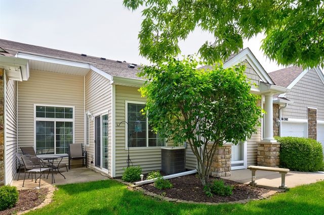 280 S 79th Street 1302, West Des Moines, IA 50266